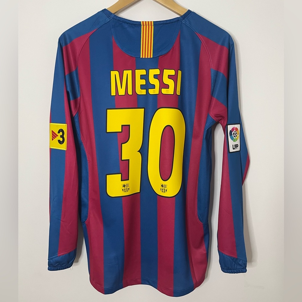 RETRO Barcelona 2005 Lionel Messi #30 Jersey